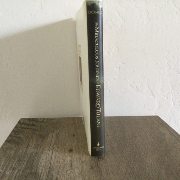 The one and only Bob and the miraculous journey of Edward Tulane books - Picture 4 of 9